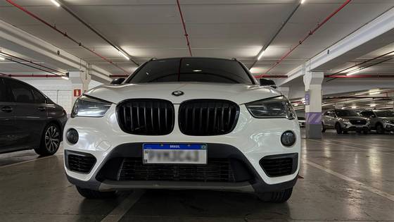 BMW X1 2.0 16V TURBO ACTIVEFLEX SDRIVE20I 4P AUTOMÁTICO BMW X1 2.0 16V TURBO ACTIVEFLEX SDRIVE20I 4P AUTOMÁTICO